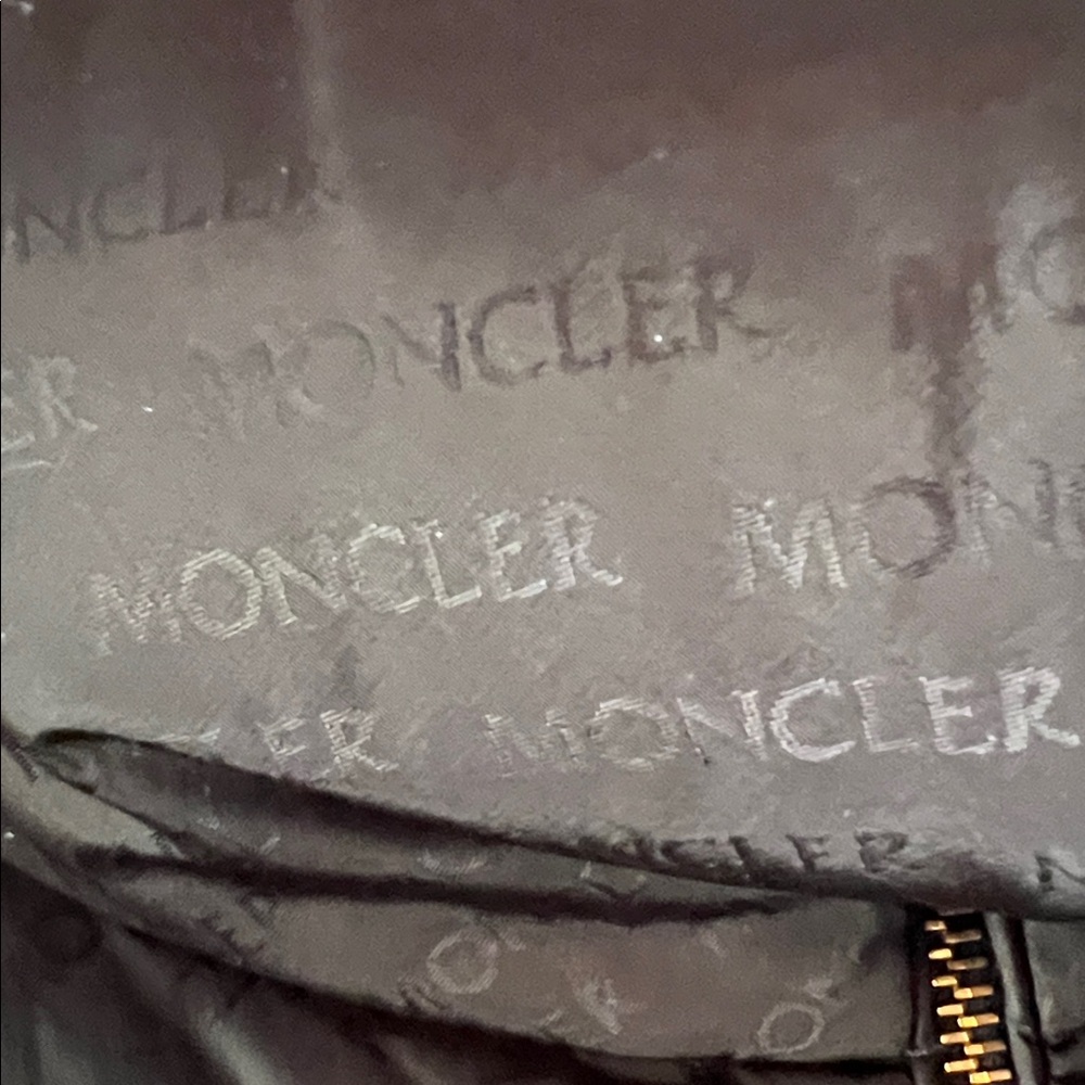 Moncler Fer Logo Giubbotto Navy Puffer Jacket size 3 or M - Picture 5 of 11